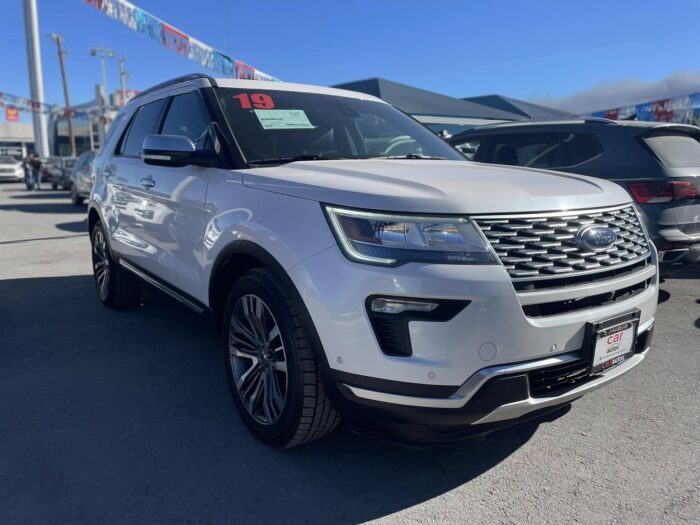 FORD EXPLORER PLATINUM 2019. Imagen de la galería