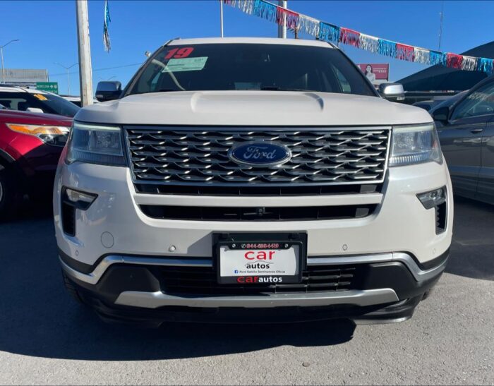 FORD EXPLORER PLATINUM 2019. Imagen de la galería