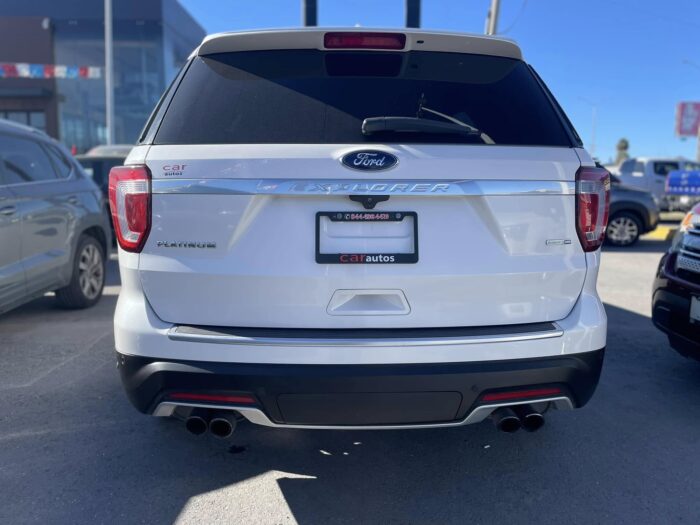 FORD EXPLORER PLATINUM 2019. Imagen de la galería