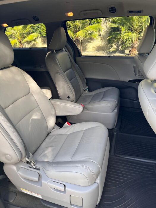 TOYOTA SIENNA XLE LEATHER XLE PIEL 2019. Imagen de la galería